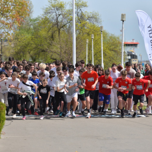 Elevii de la Colegiul Național "Vasile Alecsandri" din Galați au participat la "Cross CNVA"