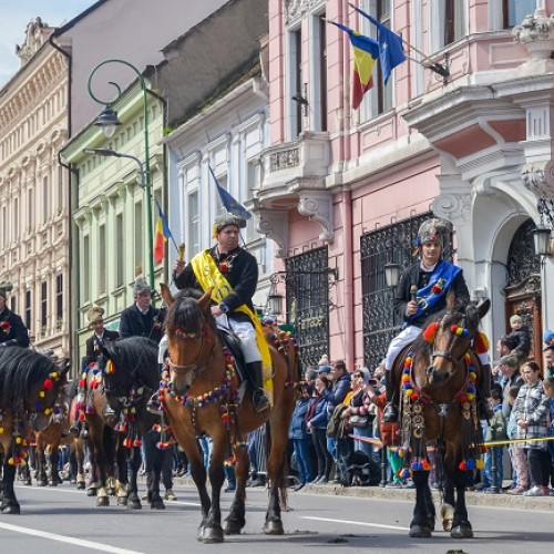 Zilele Brașovului încep vineri, culminând cu Parada Junilor