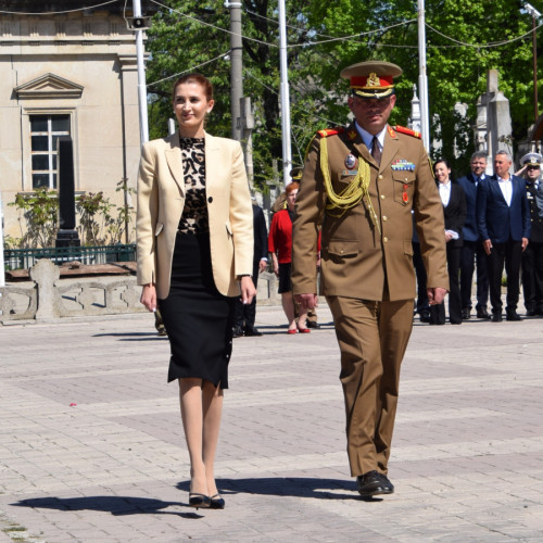 Ceremonial cu ocazia Zilei Forțelor Terestre Române