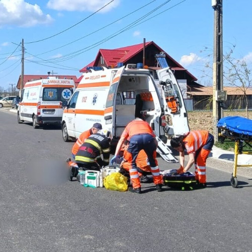 Accident rutier în Dersca: O tânără însărcinată rănită