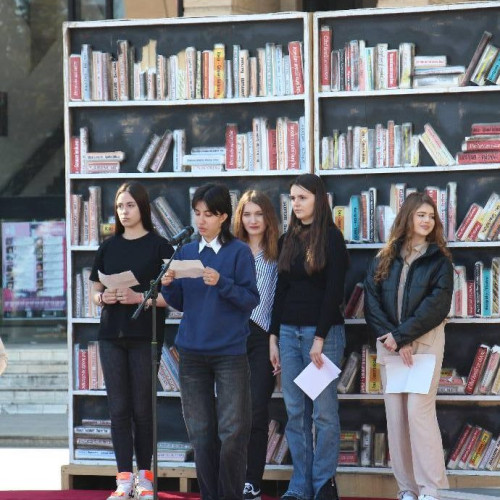 Ziua bibliotecarului și Ziua internațională a cărții, celebrate pe 23 aprilie