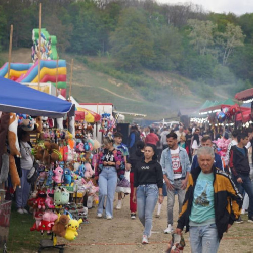 Târgul Traditional de Sfântul Gheorghe a adunat comunitatea din Moreni