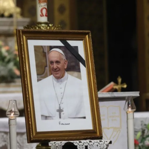 Vaticanul declară nouă zile de doliu după moartea Papei Francisc I
