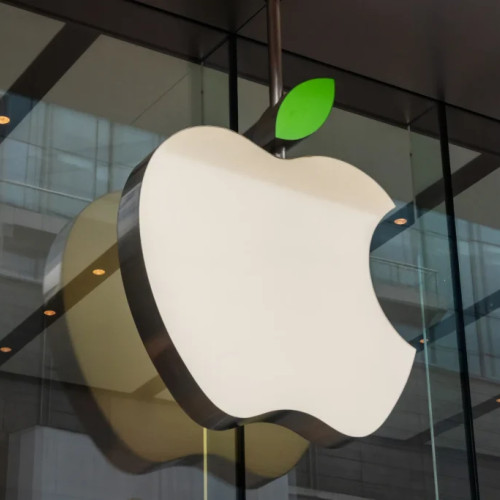 Comisia Europeană impune sancțiuni financiare Apple și Meta