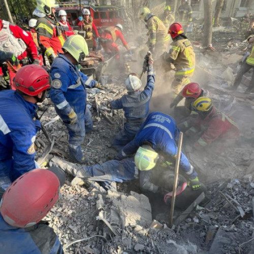 Zelenski își suspendă vizita în Africa de Sud după atacurile Rusiei asupra Kievului