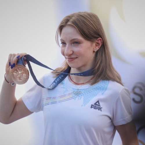 Ana Maria Barbosu, gimnasta din Vrancea, pregătită să îmbine sportul cu educația
