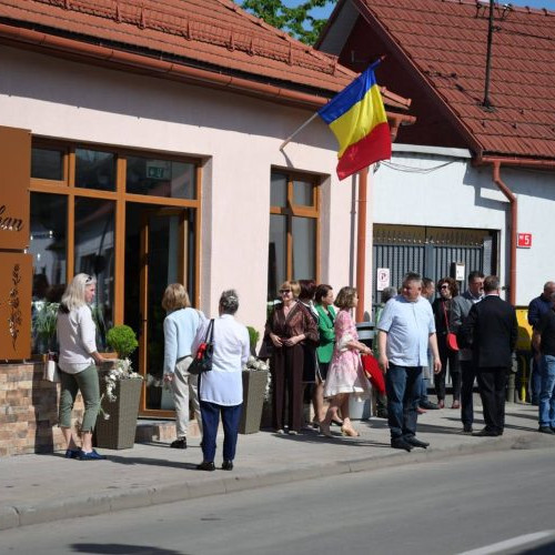 Baia Mare are o nouă florărie modernă