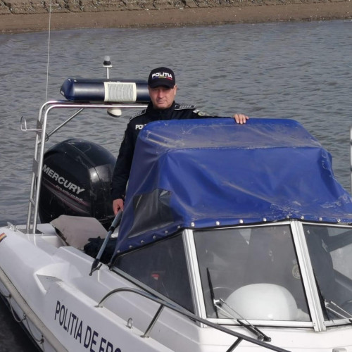 Doi tineri din Botoșani, prinși în flagrant în timp ce pescuiau fără autorizație