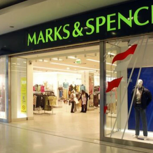 Marks and Spencer suspendă comenzile online după un incident cibernetic