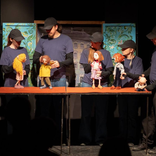 Copiii din Târgoviște sunt invitați la teatrul de păpuși