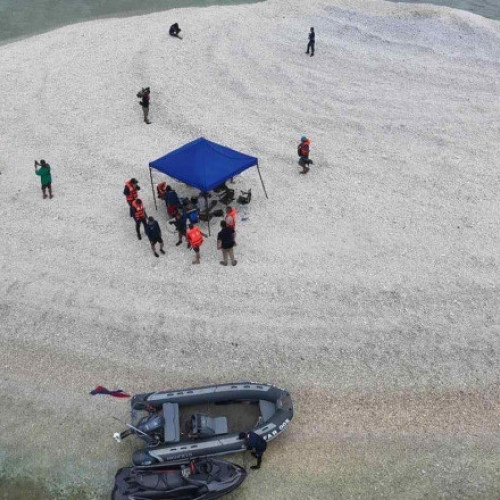 Garzile de coastă chineze debarcă pe o insulă disputată cu Filipine