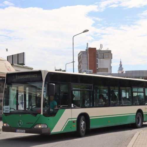 Dejenii vor circula gratuit cu autobuzele în fiecare vineri