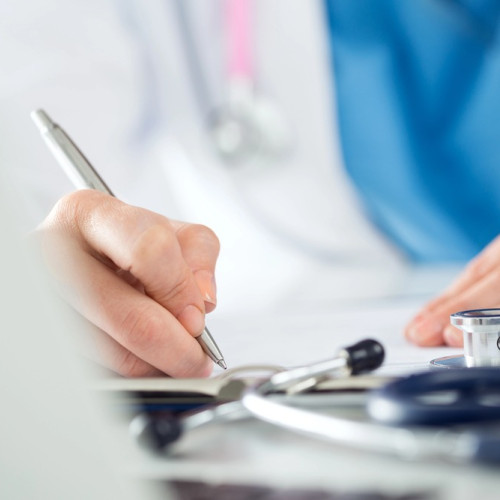 Scade numărul medicilor din Sibiu care solicită documente pentru a profesa în străinătate