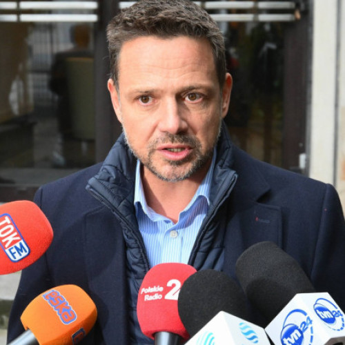 Candidatul Coalitiei Civice conduce în sondajele înaintea alegerilor prezidențiale