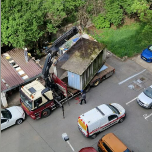 Autoritățile din Cluj-Napoca ridică garaje din spațiile publice