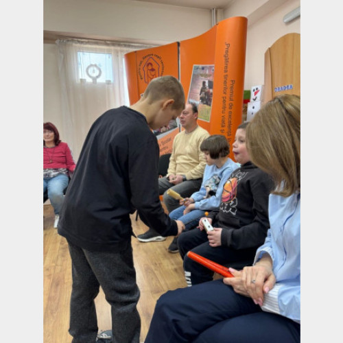 Proiectul „Fiecare PAS împreună contează!” pentru copiii din învățământul special