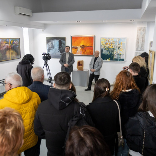 Salonul de Primăvară de la Galați: O Sărbătoare a Culorilor și Creativității