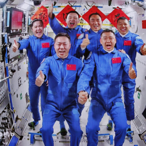 China amână revenirea capsulei Shenzhou-19