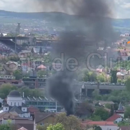 Incendiu la un garaj din cartierul Dambu Rotund, Cluj-Napoca