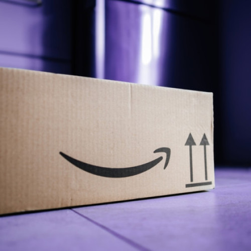 Amazon și controversele taxelor vamale