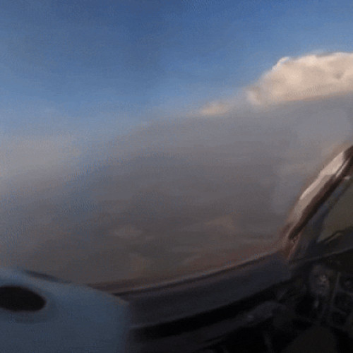 Pilotul ucrainean distruge o dronă rusă în aer cu un MiG-29