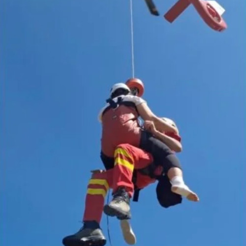 Turist polonez salvat de elicopterul SMURD în Muntii Fagaras