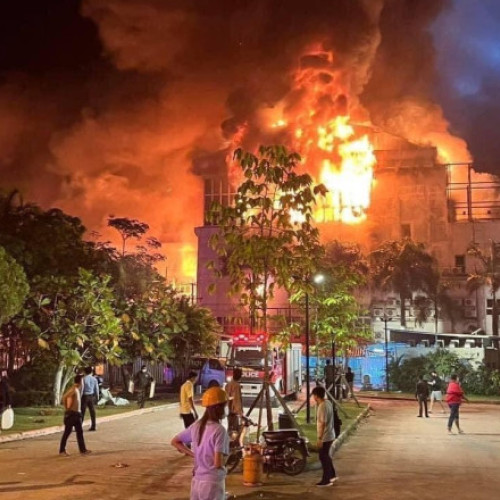 Incendiu devastator într-un hotel din Calcutta: 14 morți și răniți grav