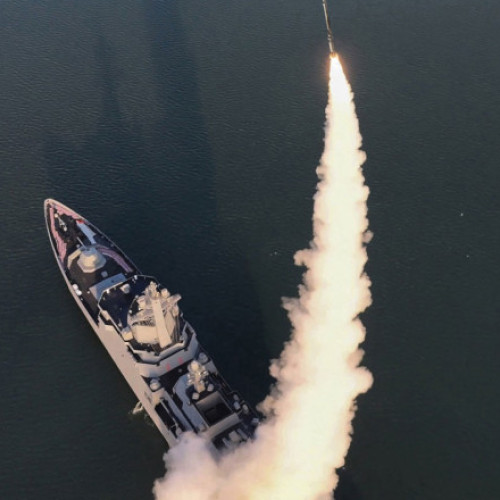 Coreea de Nord își demarează programul naval cu o nouă navă de război