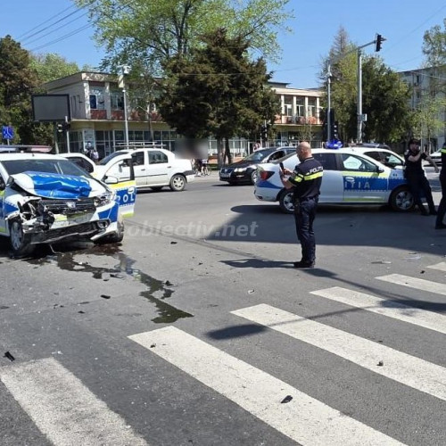 Accident rutier în Slobozia: Politist cercetat penal după o tamponare