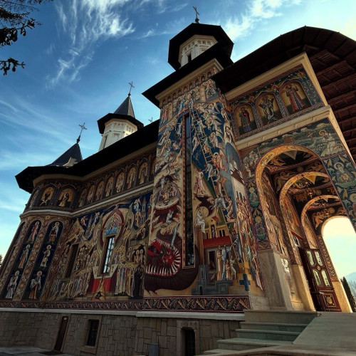 Tinerii de la Seminarul Teologic Liceal Ortodox "Sf. Gheorghe" din Botoșani, premiați la concursuri de arte