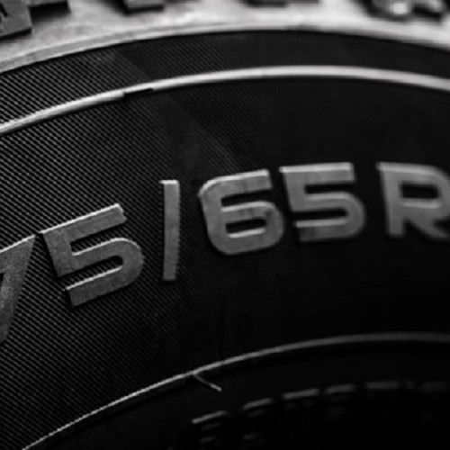 Ce trebuie să știți înainte de a cumpăra anvelope online