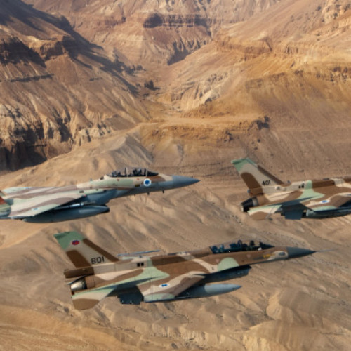 Turcia cere Israelului să înceteze atacurile aeriene asupra Siriei