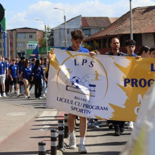 Marsul antidrog a unit elevii și autoritățile din Bistrița