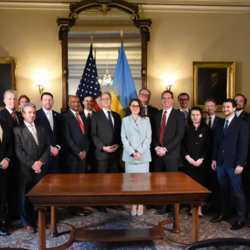 SUA și Ucraina semnează acord pentru minerale