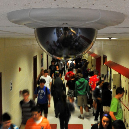 Ministerul Educației a publicat ordinul pentru monitorizarea audio-video în școli