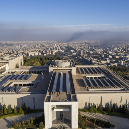 Armata israeliană bombardează zona palatului prezidențial din Damasc