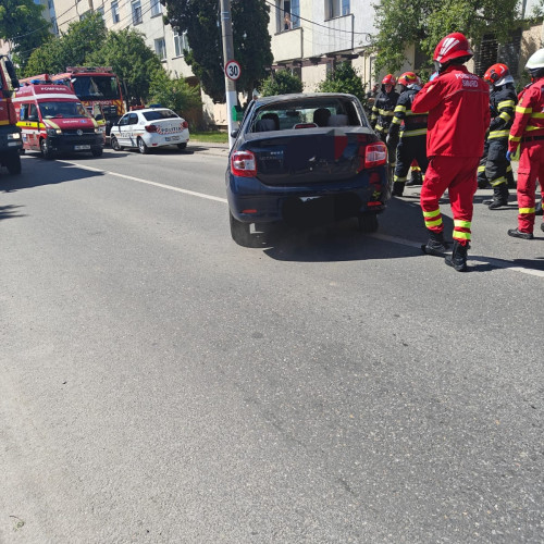 Accident rutier în Roman: patru persoane implicate