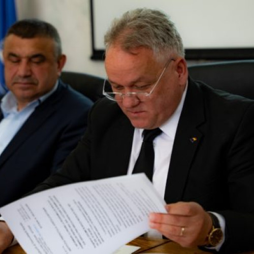 Autoritățile județene discută despre pregătirea pentru sezonul cald