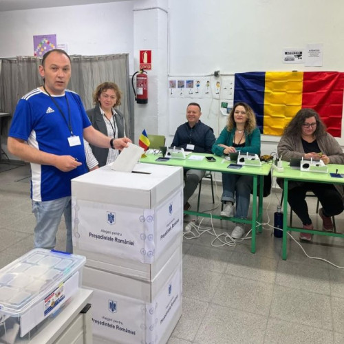 Votul românilor din străinătate a început vineri, 2 mai