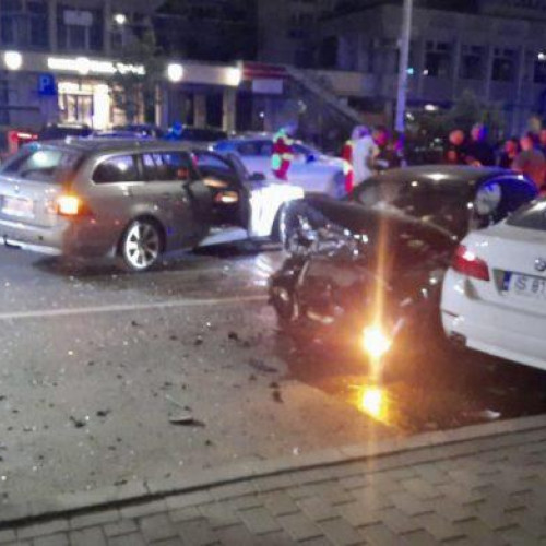 Accident grav în Iași: patru răniți și trei mașini avariate
