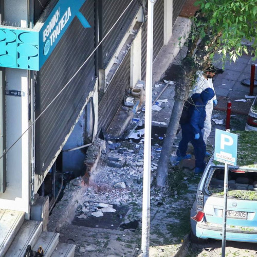 O femeie a murit după ce o bombă a explodat în mâinile ei în Grecia