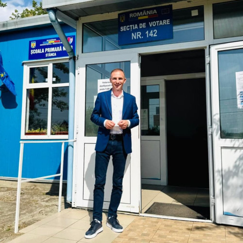 Artistul Ion Paladi a votat la Botoșani pentru alegerile prezidențiale