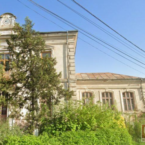 Situatia clădirii vechi a fostei Școli Nr. 3 din Botoșani, în continuare alarmantă