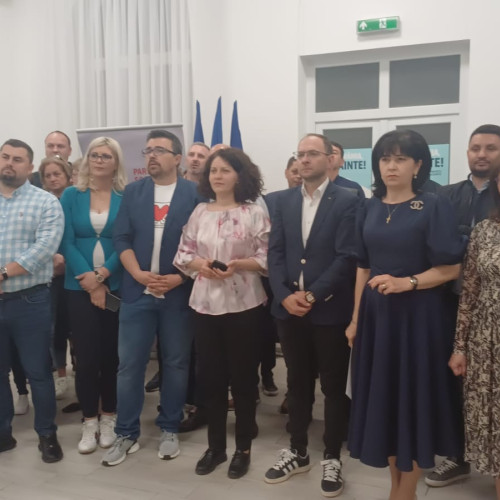 Urnele de vot s-au închis, iar rezultatele sunt în așteptare