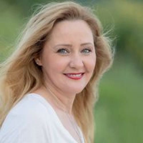 Elena Lasconi își anunță demisia din funcția de președinte al USR