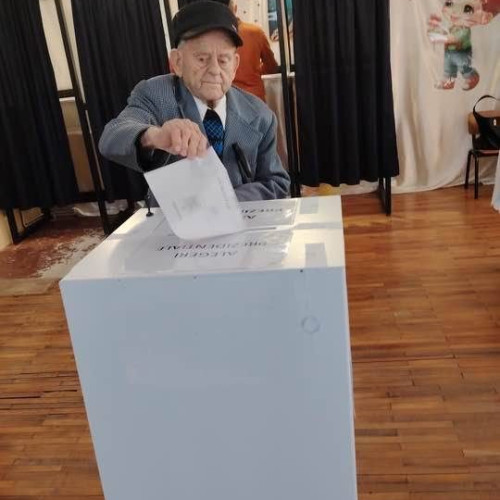 Alegerile din România: seniorii se mobilizează pentru a vota