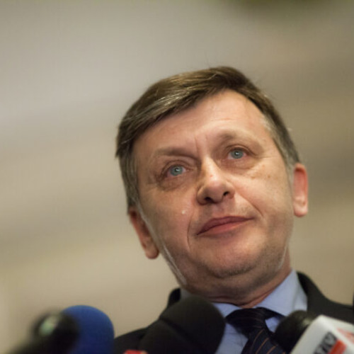 Crin Antonescu își exprimă recunoștința și regretul după alegerile prezidențiale