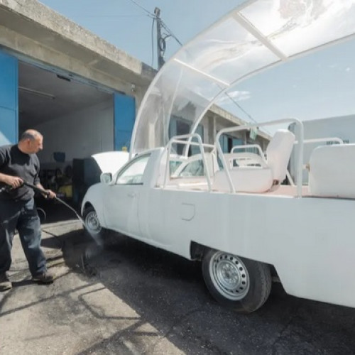 Papamobilele Papei Francisc devin clinici mobile pentru copiii din Gaza