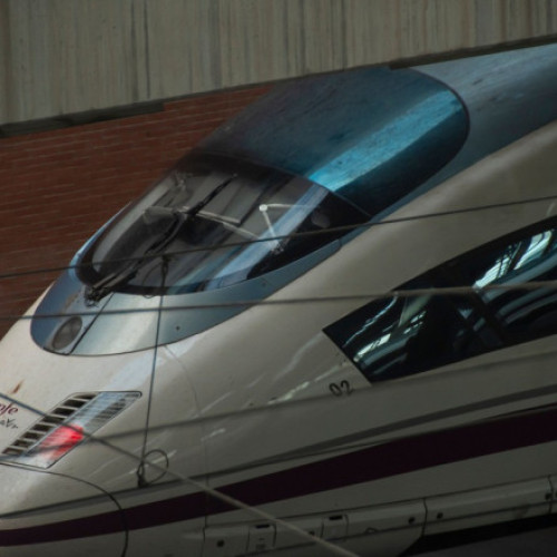 Hoții de cupru blochează trenurile de mare viteză din Spania