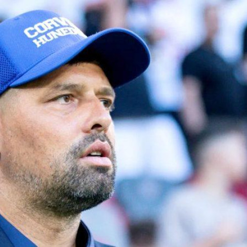 Ce se întâmplă la Corvinul Hunedoara?